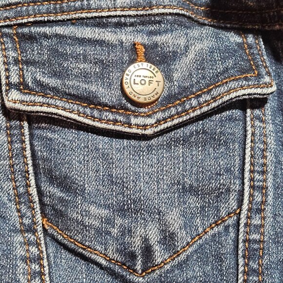 Trend Loft Women's Medium Blue Denim Jacket With Button Front & Pockets - Picture 7 of 15